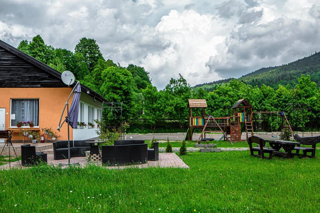 Pensiunea Arc Bucovina 瓦马 外观 照片