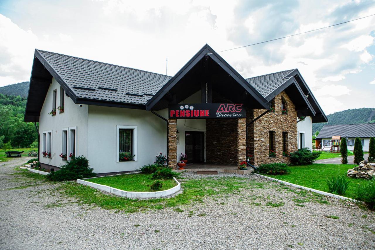 Pensiunea Arc Bucovina 瓦马 外观 照片