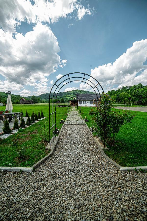 Pensiunea Arc Bucovina 瓦马 外观 照片