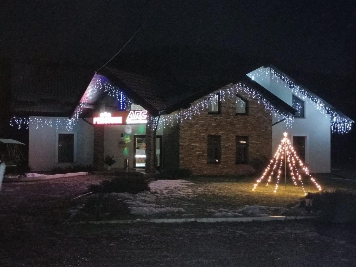 Pensiunea Arc Bucovina 瓦马 外观 照片